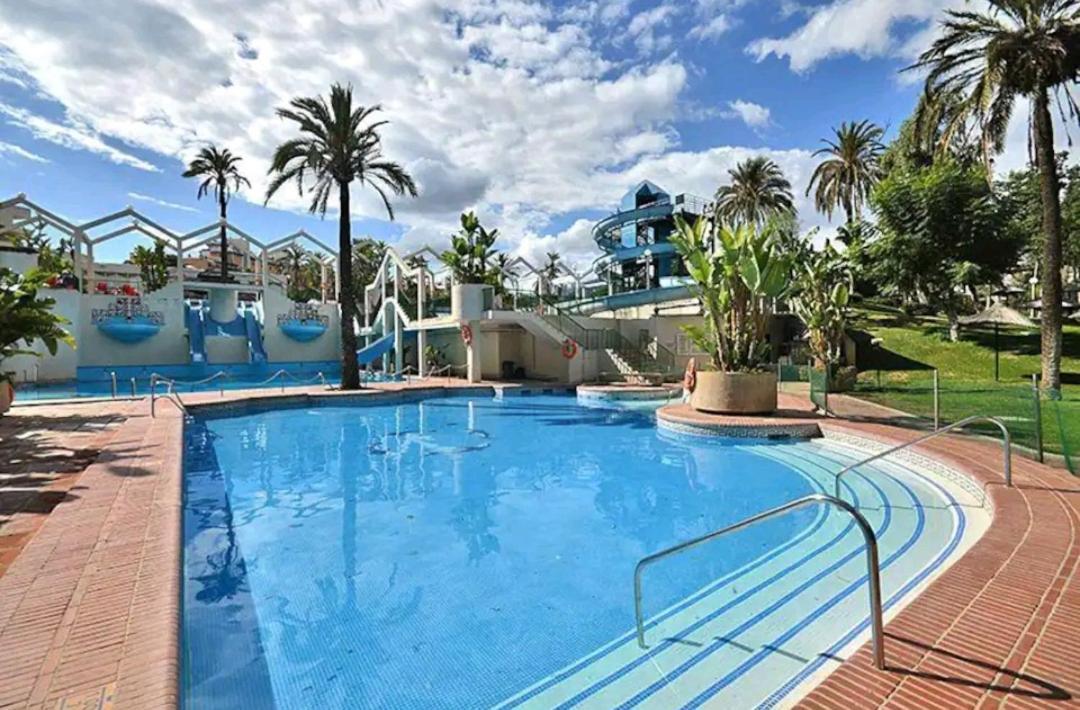 El Estudio De La Playa Benalbeach Holidays Paradise Benalmádena Exterior foto